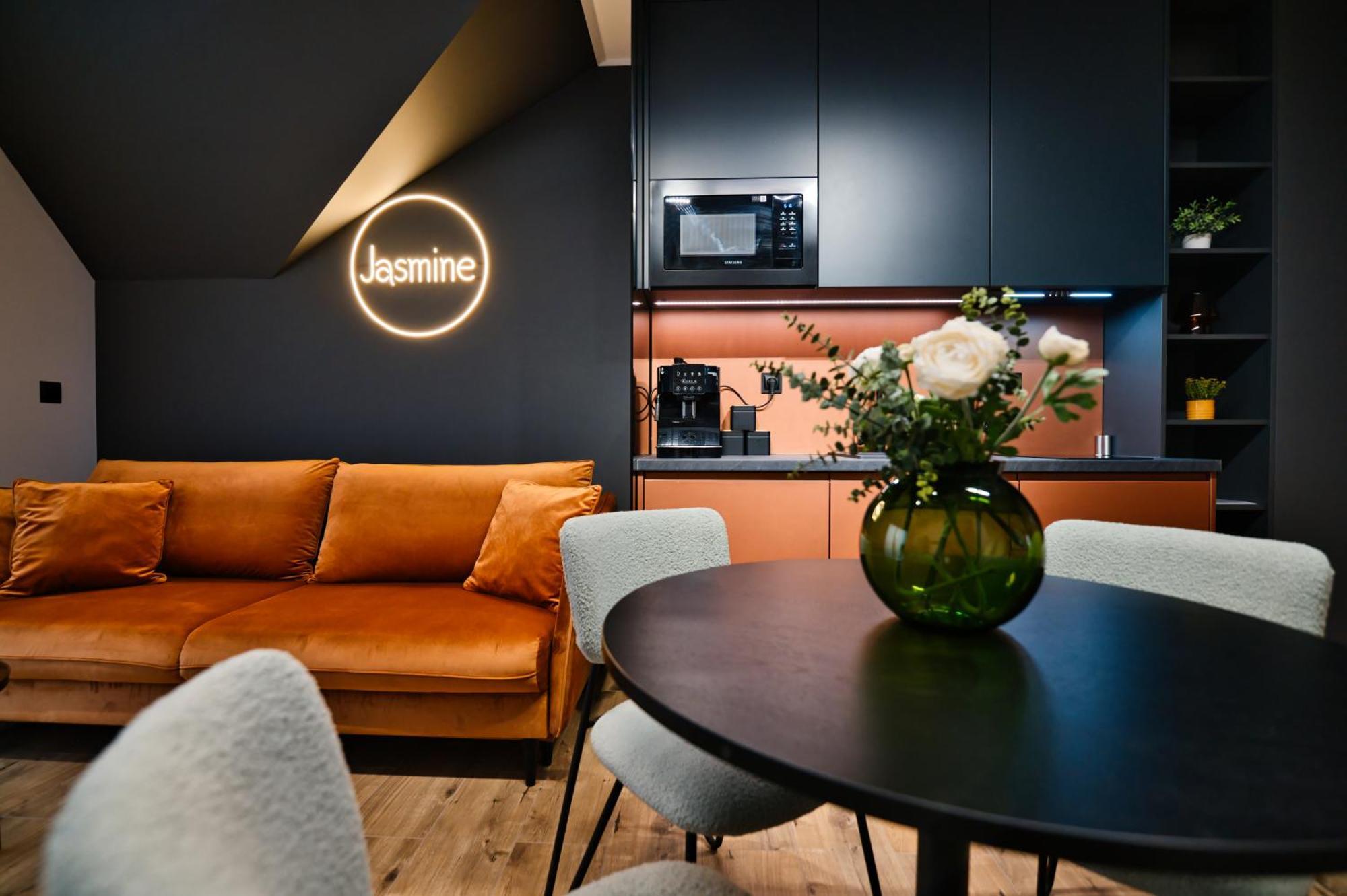 Jasmine By Housine Aparthotel Zator Exteriör bild