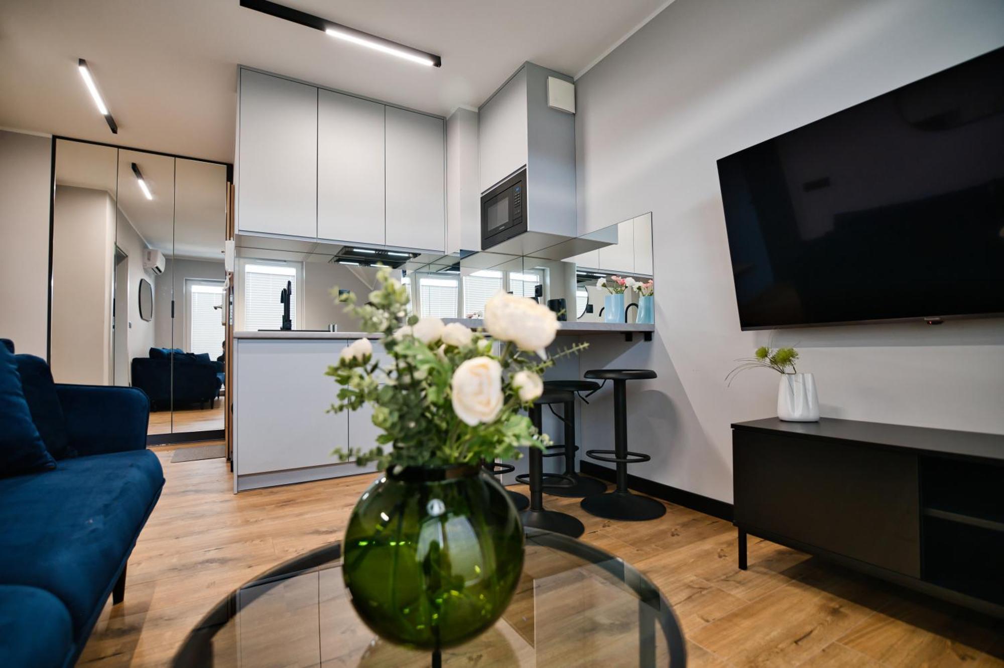 Jasmine By Housine Aparthotel Zator Exteriör bild