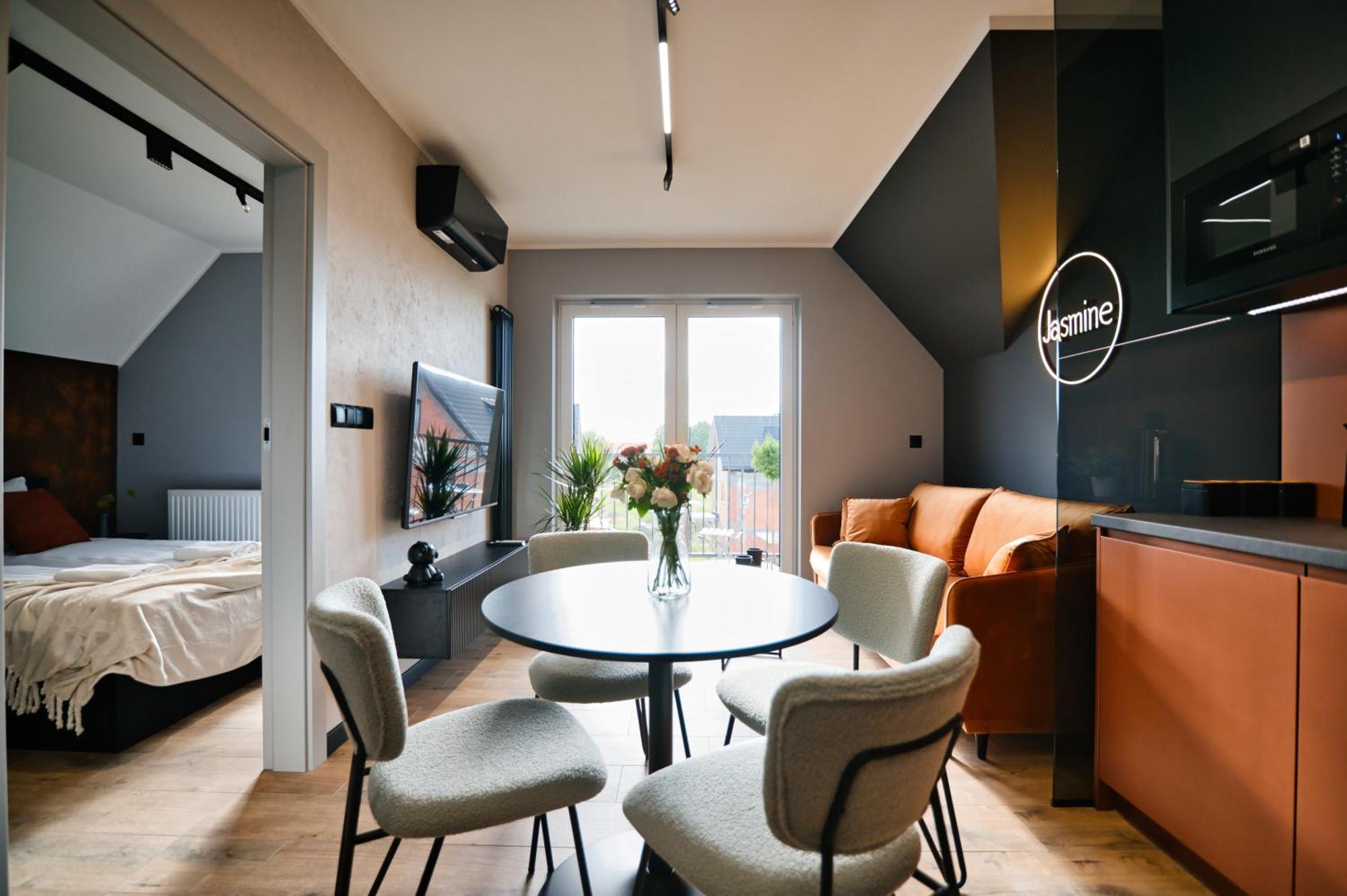 Jasmine By Housine Aparthotel Zator Exteriör bild