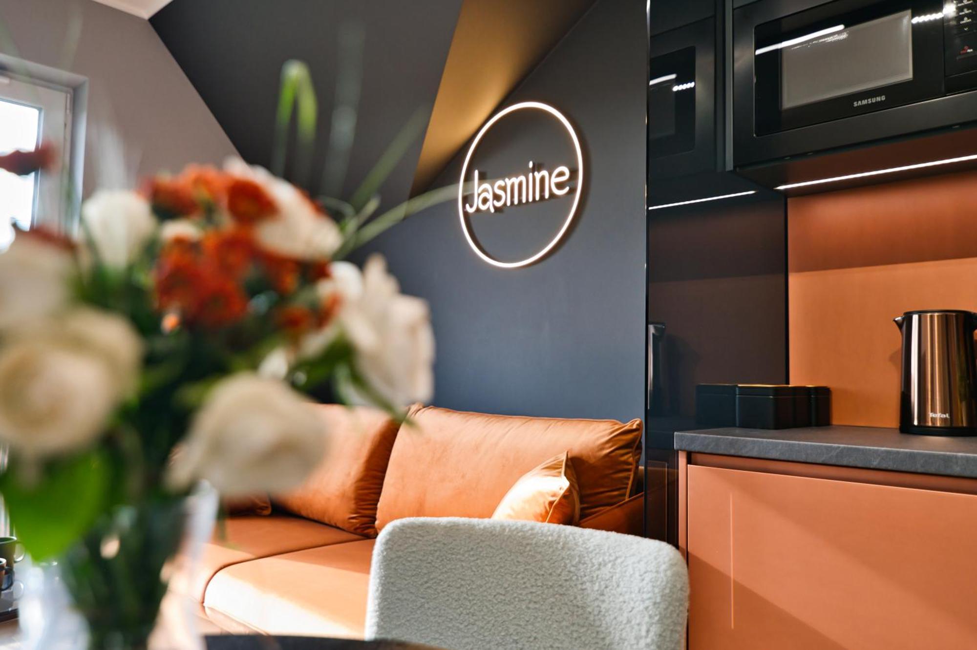Jasmine By Housine Aparthotel Zator Exteriör bild