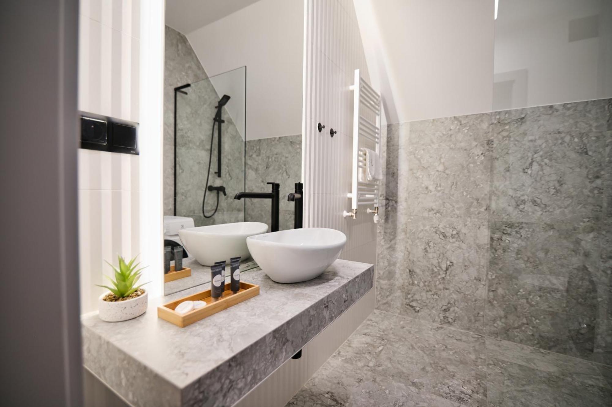 Jasmine By Housine Aparthotel Zator Exteriör bild