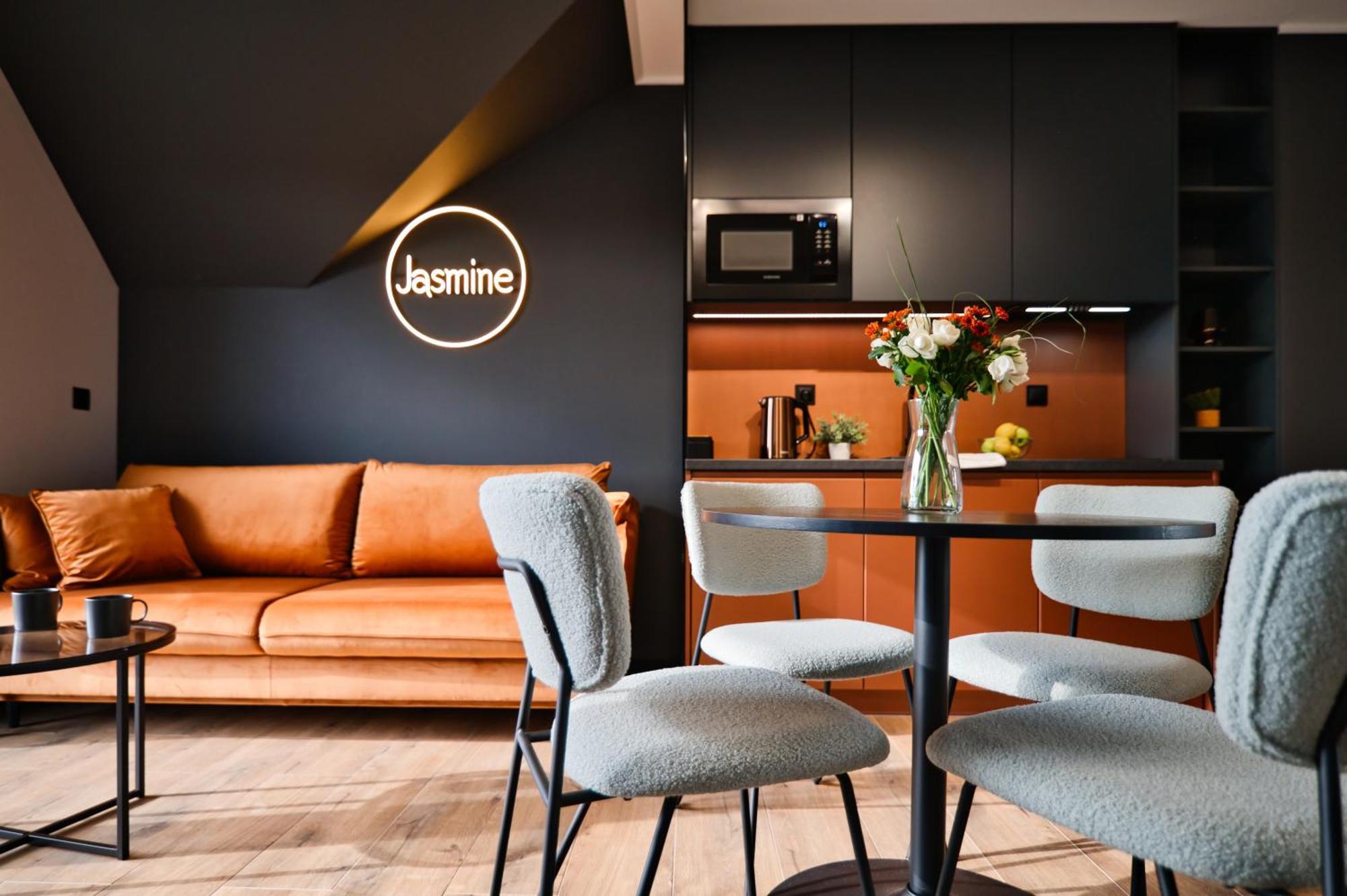 Jasmine By Housine Aparthotel Zator Exteriör bild